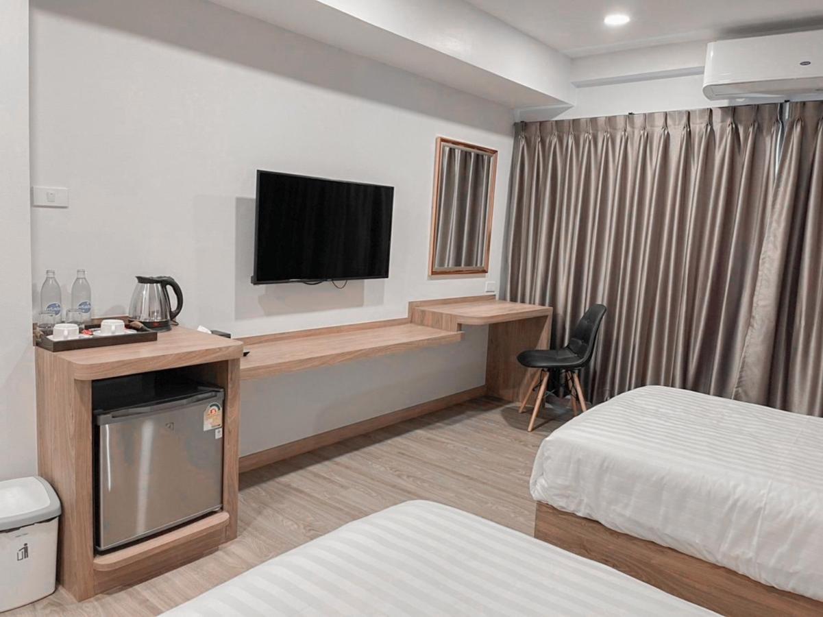 Nakara Hotel, Ubon Ratchathani Exteriör bild