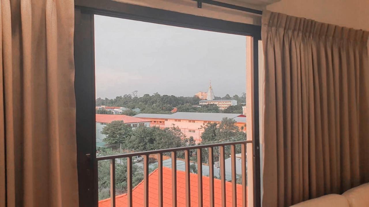 Nakara Hotel, Ubon Ratchathani Exteriör bild