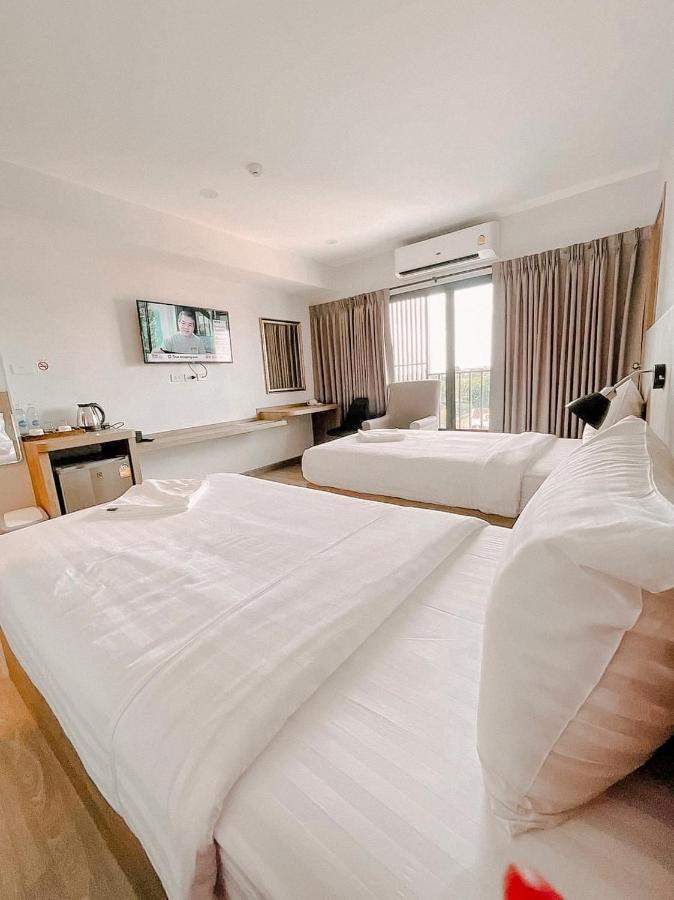 Nakara Hotel, Ubon Ratchathani Exteriör bild